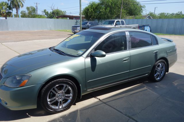 2005 Nissan Altima Crew Cab Standard Box 4-wheel Drive SLE