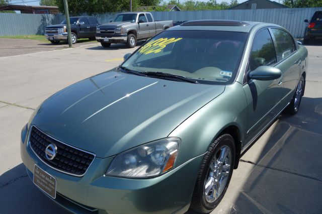 2005 Nissan Altima Crew Cab Standard Box 4-wheel Drive SLE