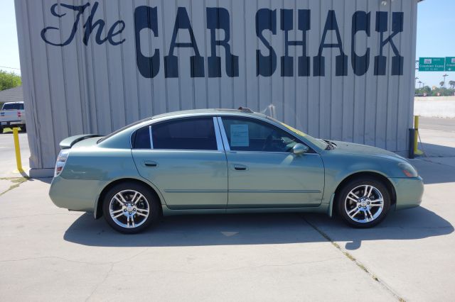 2005 Nissan Altima Crew Cab Standard Box 4-wheel Drive SLE