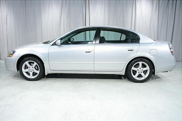 2005 Nissan Altima LE