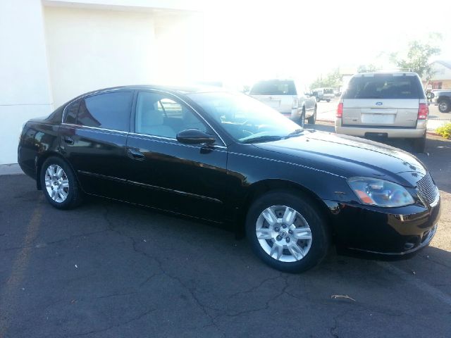 2005 Nissan Altima Pickupslt Quad Cab SWB 4WD 4x4 Truck