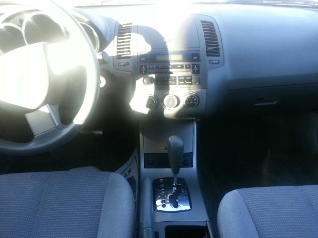 2005 Nissan Altima Pickupslt Quad Cab SWB 4WD 4x4 Truck