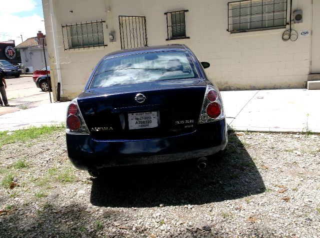 2005 Nissan Altima LE