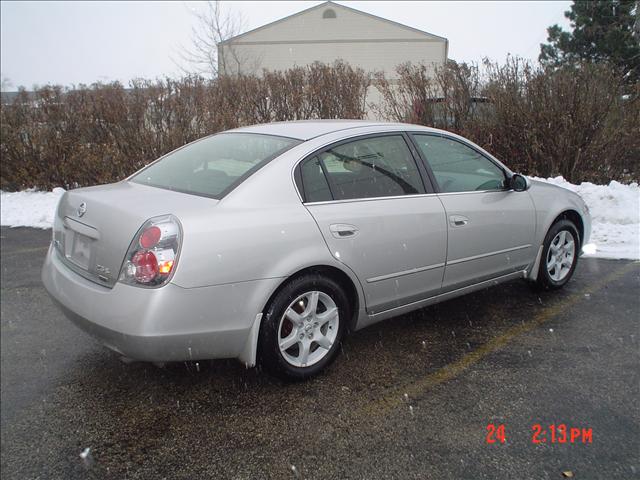 2005 Nissan Altima XR