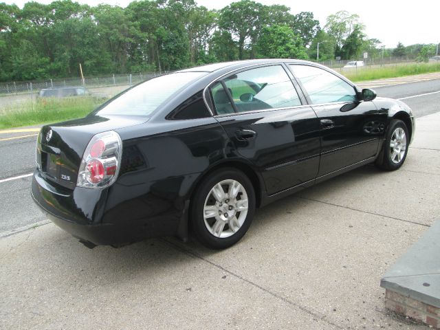 2005 Nissan Altima Pickupslt Quad Cab SWB 4WD 4x4 Truck