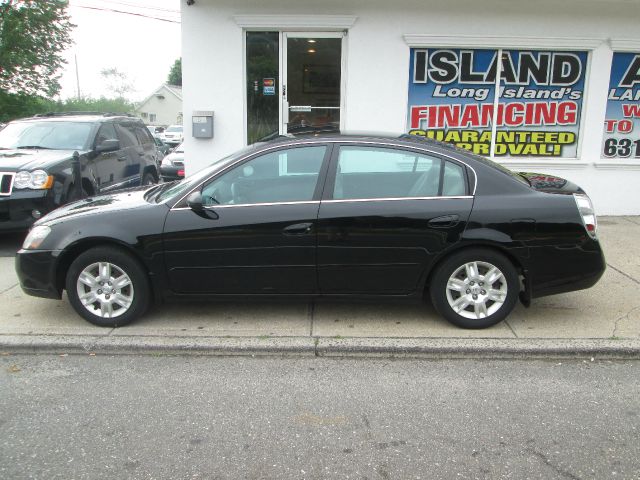 2005 Nissan Altima Pickupslt Quad Cab SWB 4WD 4x4 Truck