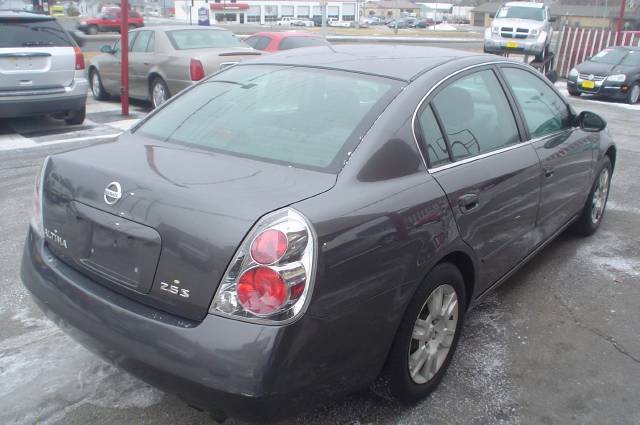 2005 Nissan Altima Unknown