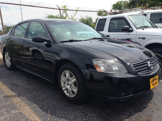 2005 Nissan Altima Pickupslt Quad Cab SWB 4WD 4x4 Truck