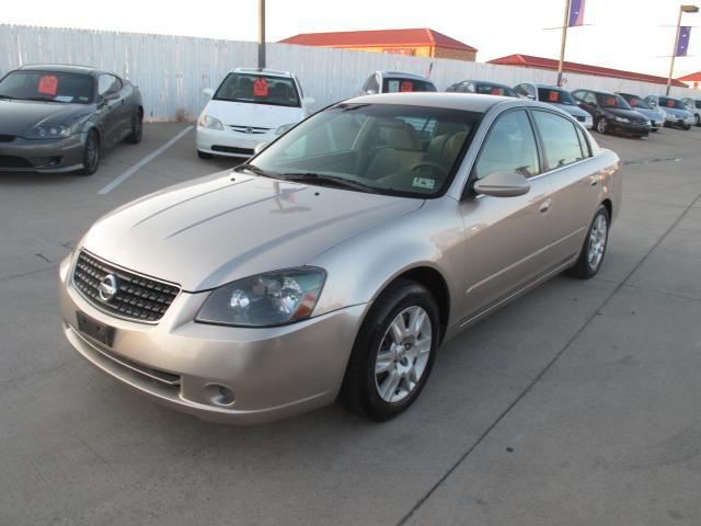 2005 Nissan Altima Pickupslt Quad Cab SWB 4WD 4x4 Truck