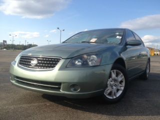 2005 Nissan Altima SLT Quad Cab 2WD