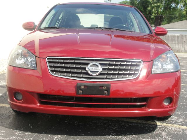 2005 Nissan Altima SLT Quad Cab 2WD