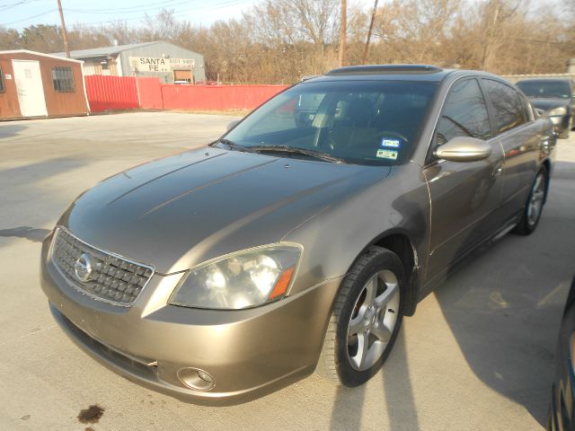 2005 Nissan Altima LE