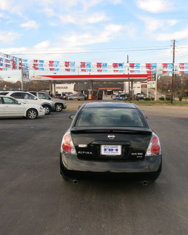 2005 Nissan Altima LE