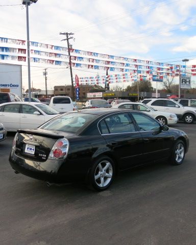 2005 Nissan Altima LE