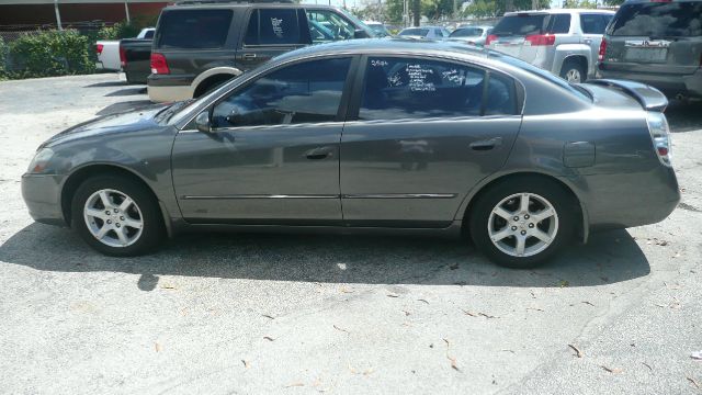 2005 Nissan Altima SLT Quad Cab 2WD