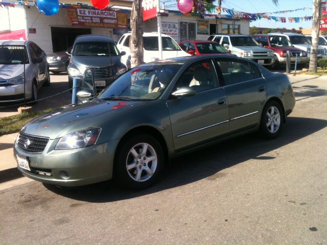 2005 Nissan Altima SLT Quad Cab 2WD