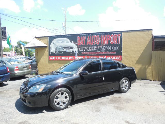 2005 Nissan Altima Pickupslt Quad Cab SWB 4WD 4x4 Truck