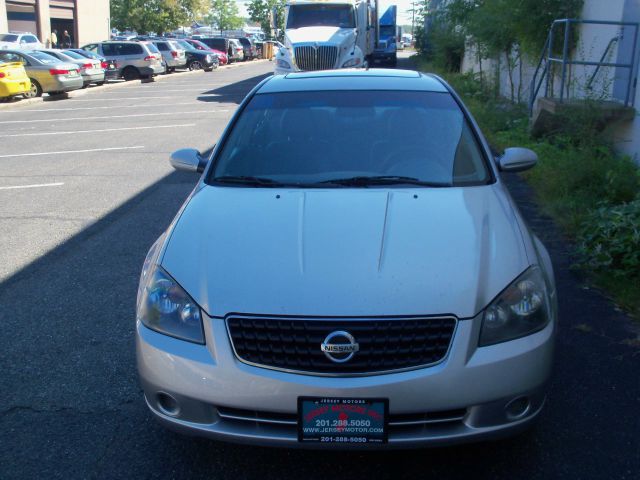 2005 Nissan Altima Pickupslt Quad Cab SWB 4WD 4x4 Truck