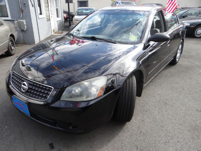 2005 Nissan Altima Pickupslt Quad Cab SWB 4WD 4x4 Truck