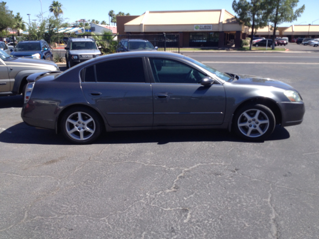 2005 Nissan Altima Pickupslt Quad Cab SWB 4WD 4x4 Truck