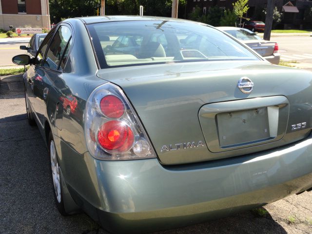 2005 Nissan Altima Pickupslt Quad Cab SWB 4WD 4x4 Truck