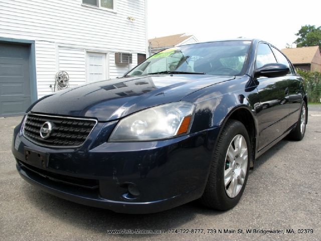 2005 Nissan Altima Pickupslt Quad Cab SWB 4WD 4x4 Truck