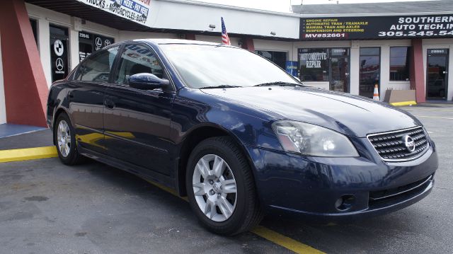 2005 Nissan Altima Pickupslt Quad Cab SWB 4WD 4x4 Truck