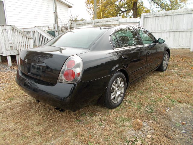 2005 Nissan Altima Pickupslt Quad Cab SWB 4WD 4x4 Truck