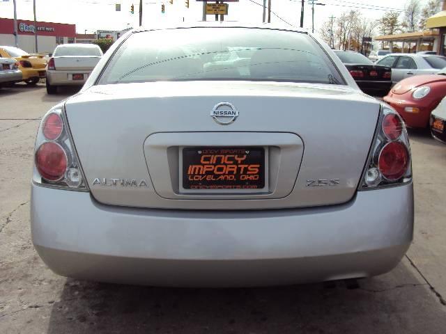 2005 Nissan Altima Pickupslt Quad Cab SWB 4WD 4x4 Truck