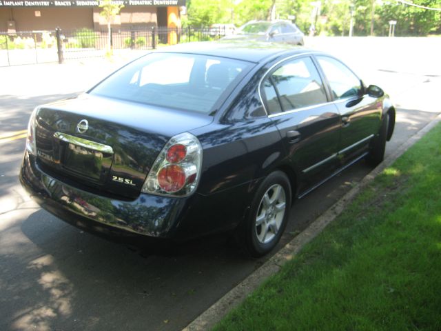 2005 Nissan Altima SLT Quad Cab 2WD