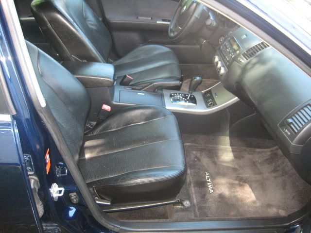 2005 Nissan Altima SLT Quad Cab 2WD