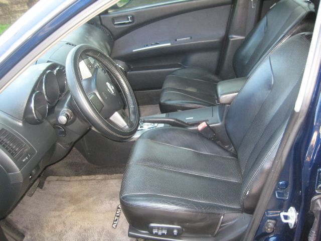 2005 Nissan Altima SLT Quad Cab 2WD