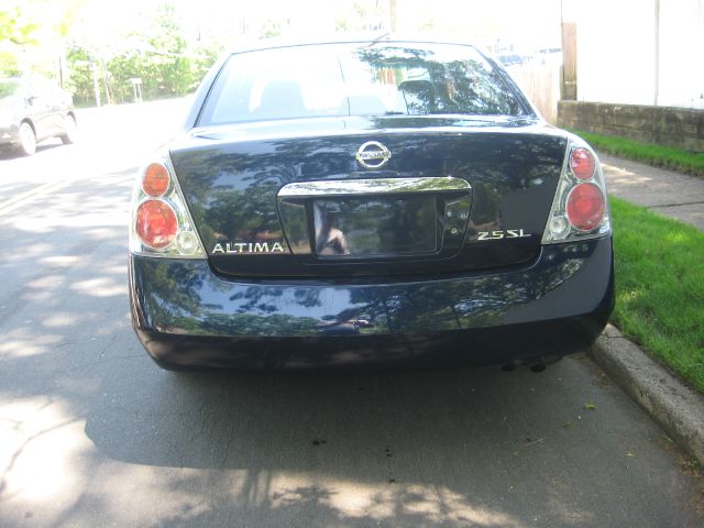 2005 Nissan Altima SLT Quad Cab 2WD