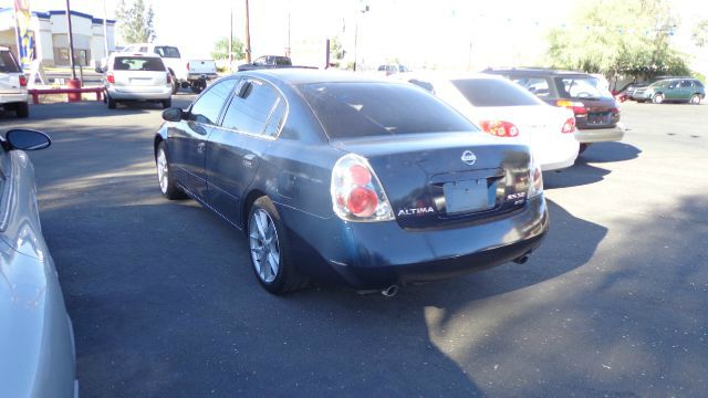 2005 Nissan Altima LE