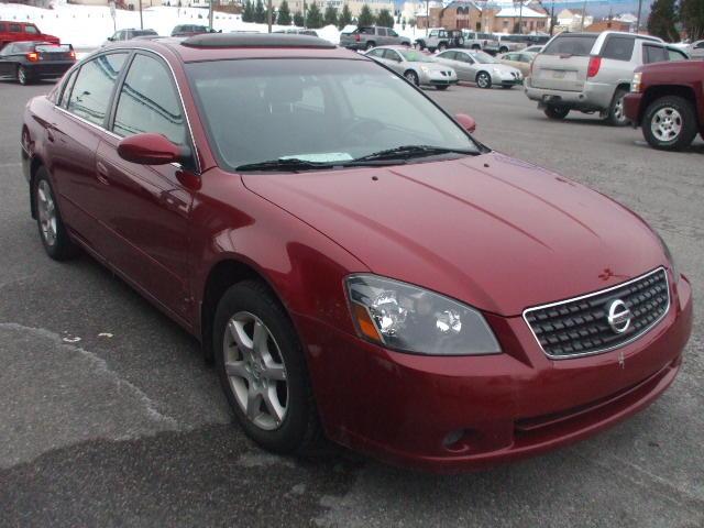 2005 Nissan Altima Pickupslt Quad Cab SWB 4WD 4x4 Truck