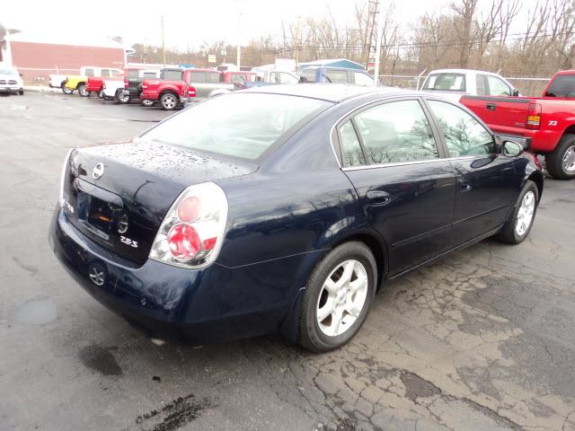 2005 Nissan Altima XR