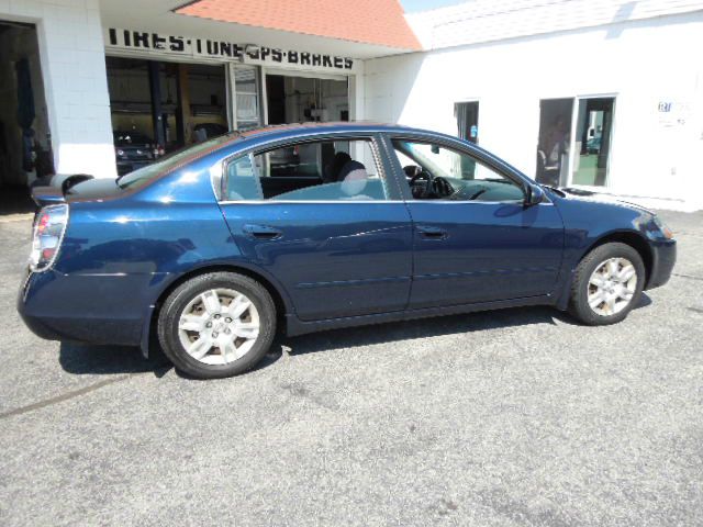 2005 Nissan Altima Pickupslt Quad Cab SWB 4WD 4x4 Truck