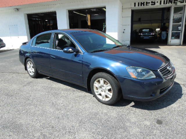 2005 Nissan Altima Pickupslt Quad Cab SWB 4WD 4x4 Truck