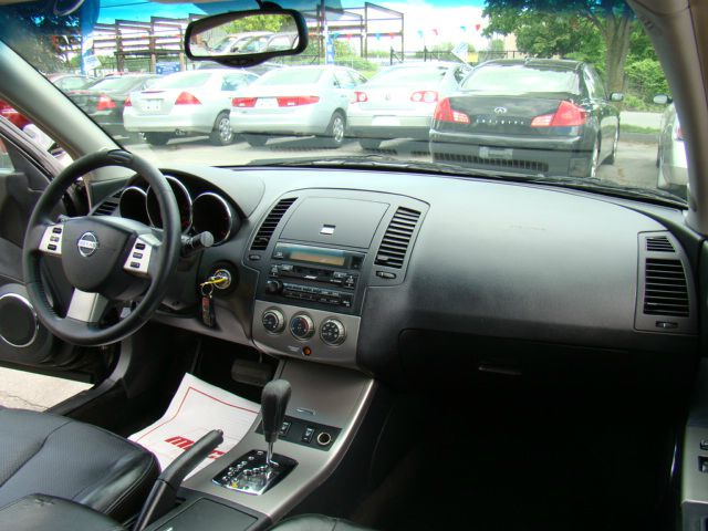 2005 Nissan Altima SLT Quad Cab 2WD