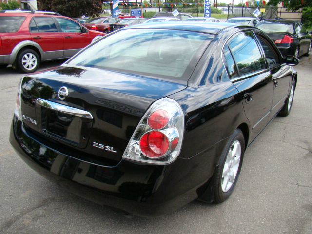 2005 Nissan Altima SLT Quad Cab 2WD