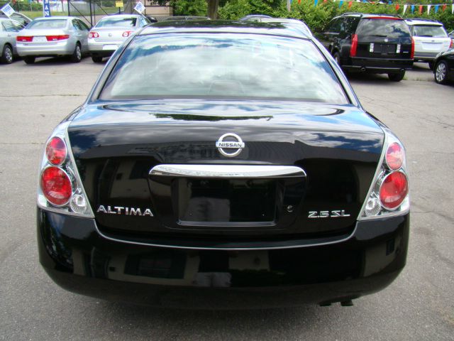 2005 Nissan Altima SLT Quad Cab 2WD