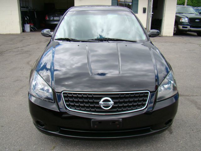 2005 Nissan Altima SLT Quad Cab 2WD