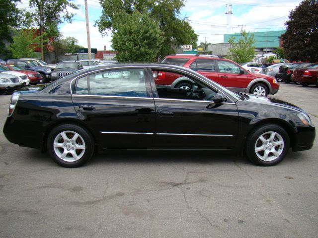 2005 Nissan Altima SLT Quad Cab 2WD