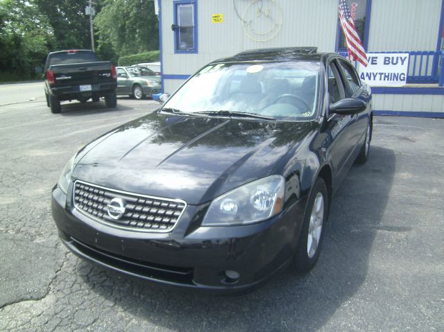 2005 Nissan Altima Ls,reg Cab,stepside