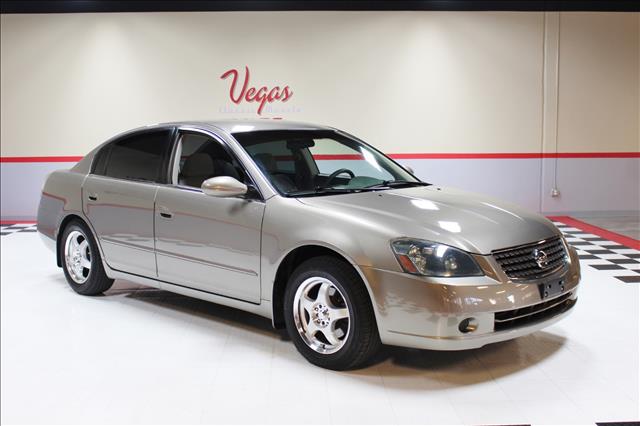 2005 Nissan Altima Pickupslt Quad Cab SWB 4WD 4x4 Truck