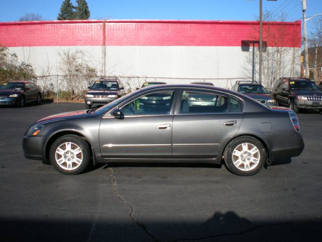 2005 Nissan Altima XR