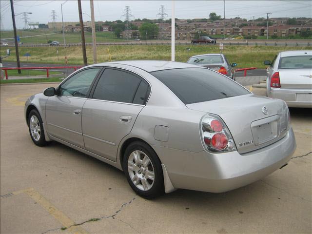 2005 Nissan Altima XR