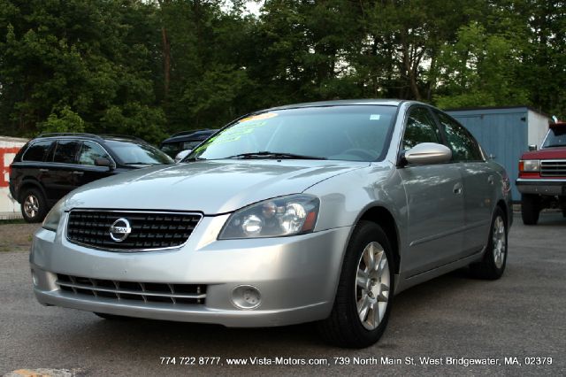 2005 Nissan Altima Pickupslt Quad Cab SWB 4WD 4x4 Truck