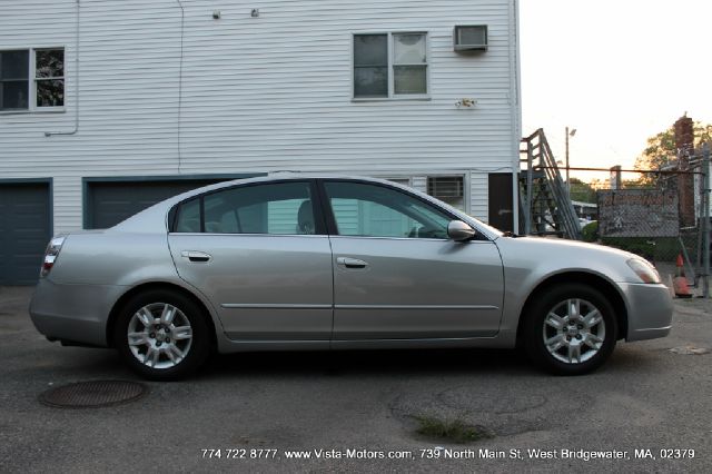 2005 Nissan Altima Pickupslt Quad Cab SWB 4WD 4x4 Truck