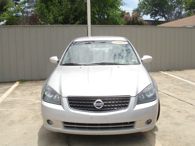 2005 Nissan Altima Pickupslt Quad Cab SWB 4WD 4x4 Truck